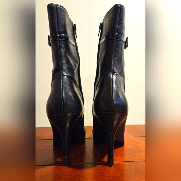 Nine West Bendero Pointy Toe Booties - Picture 5 of 15